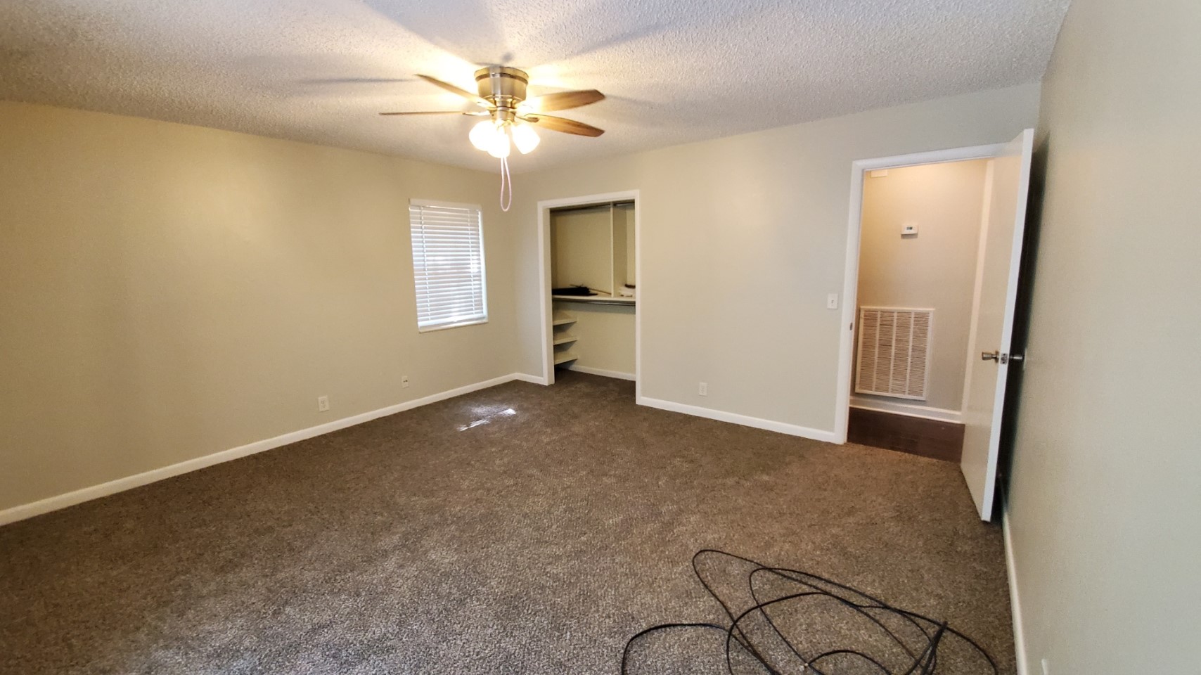 master-room-1b.jpg